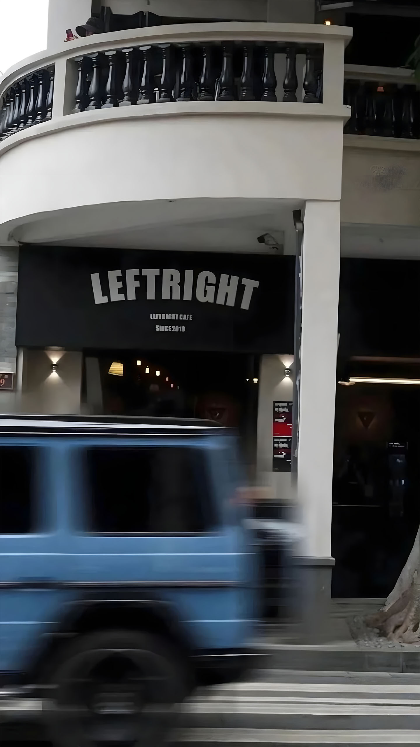 This LEFT RIGHT Cafe Is Stylishly Charming: Sleek Tones + Cozy Vibe = Perfect Hangout Spot!